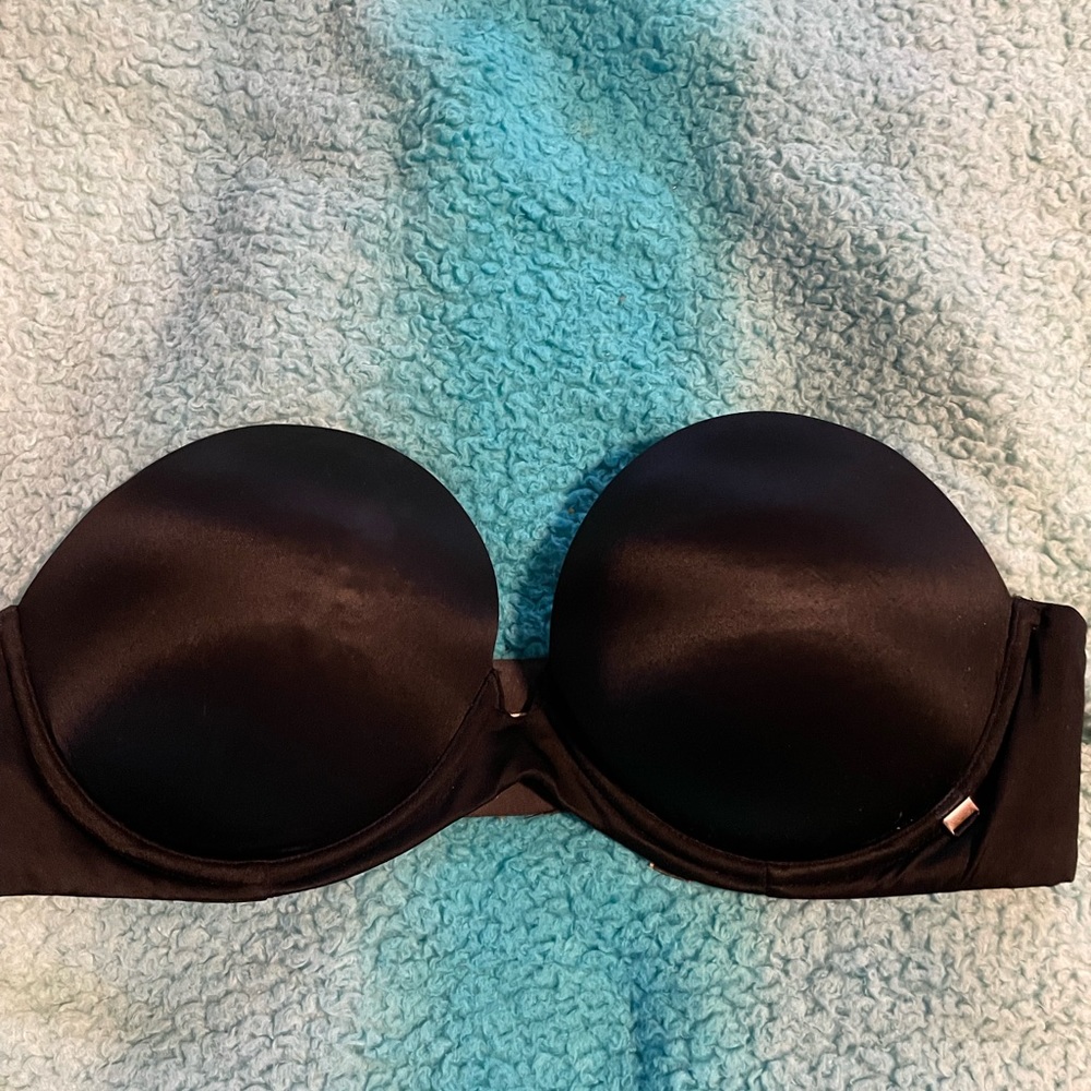 Victoria secret strapless black bra